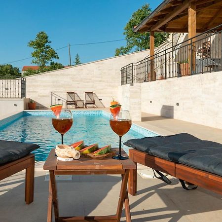 בנקובאץ Modern Rustic Villa Kate מראה חיצוני תמונה