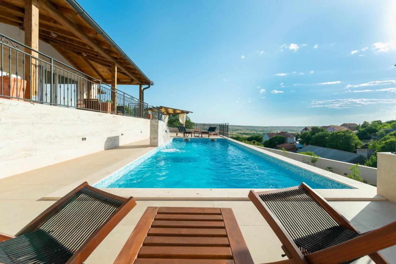 בנקובאץ Modern Rustic Villa Kate מראה חיצוני תמונה