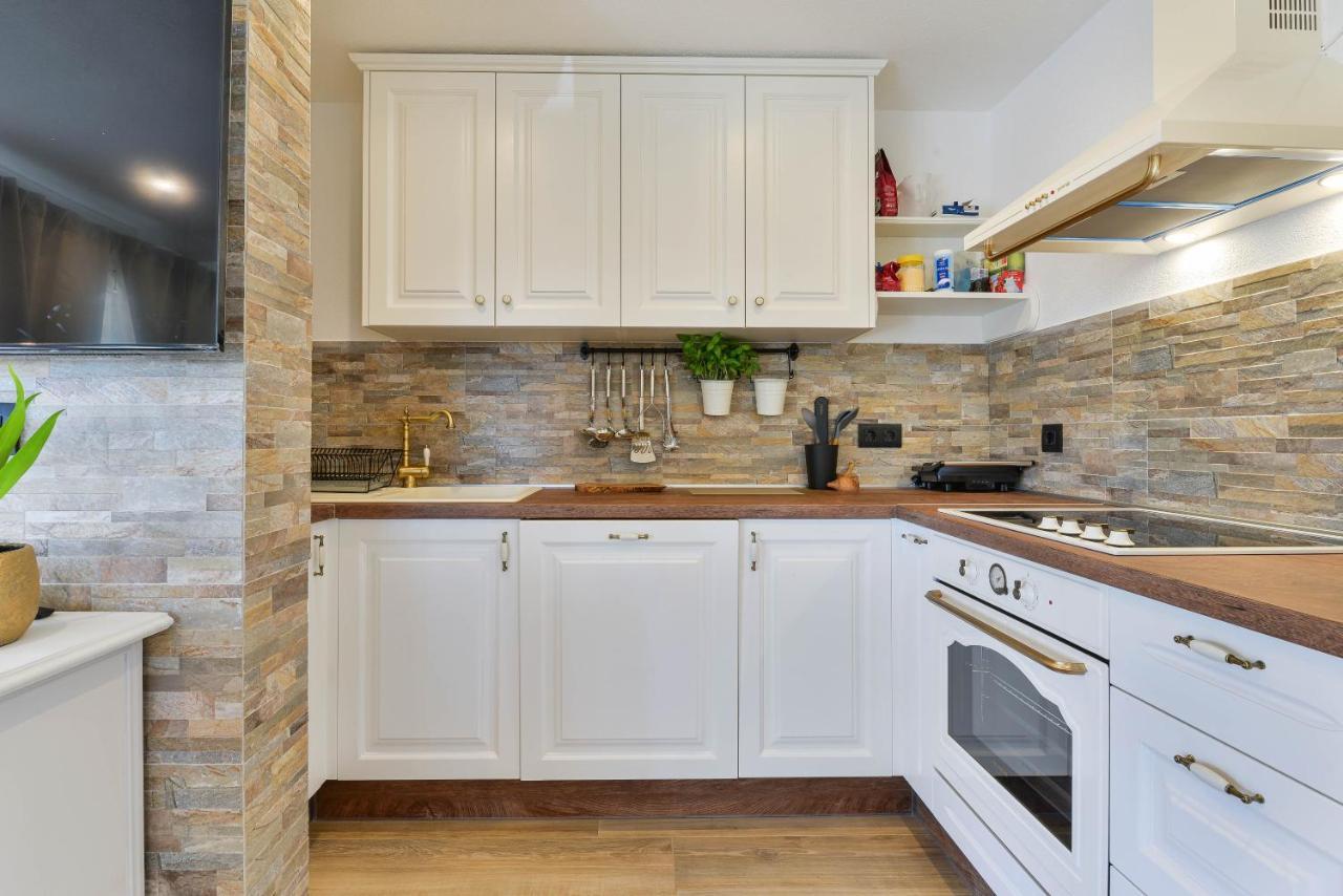 בנקובאץ Modern Rustic Villa Kate מראה חיצוני תמונה