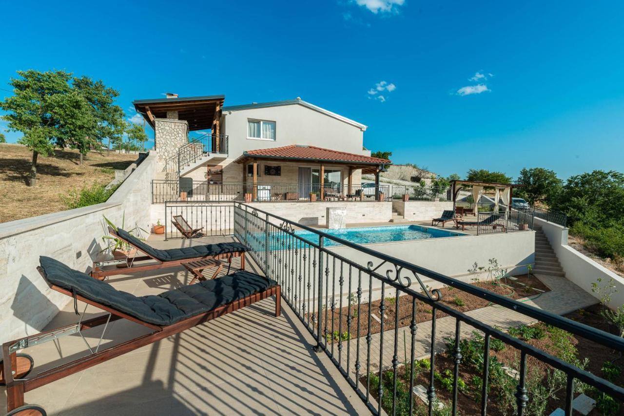 בנקובאץ Modern Rustic Villa Kate מראה חיצוני תמונה