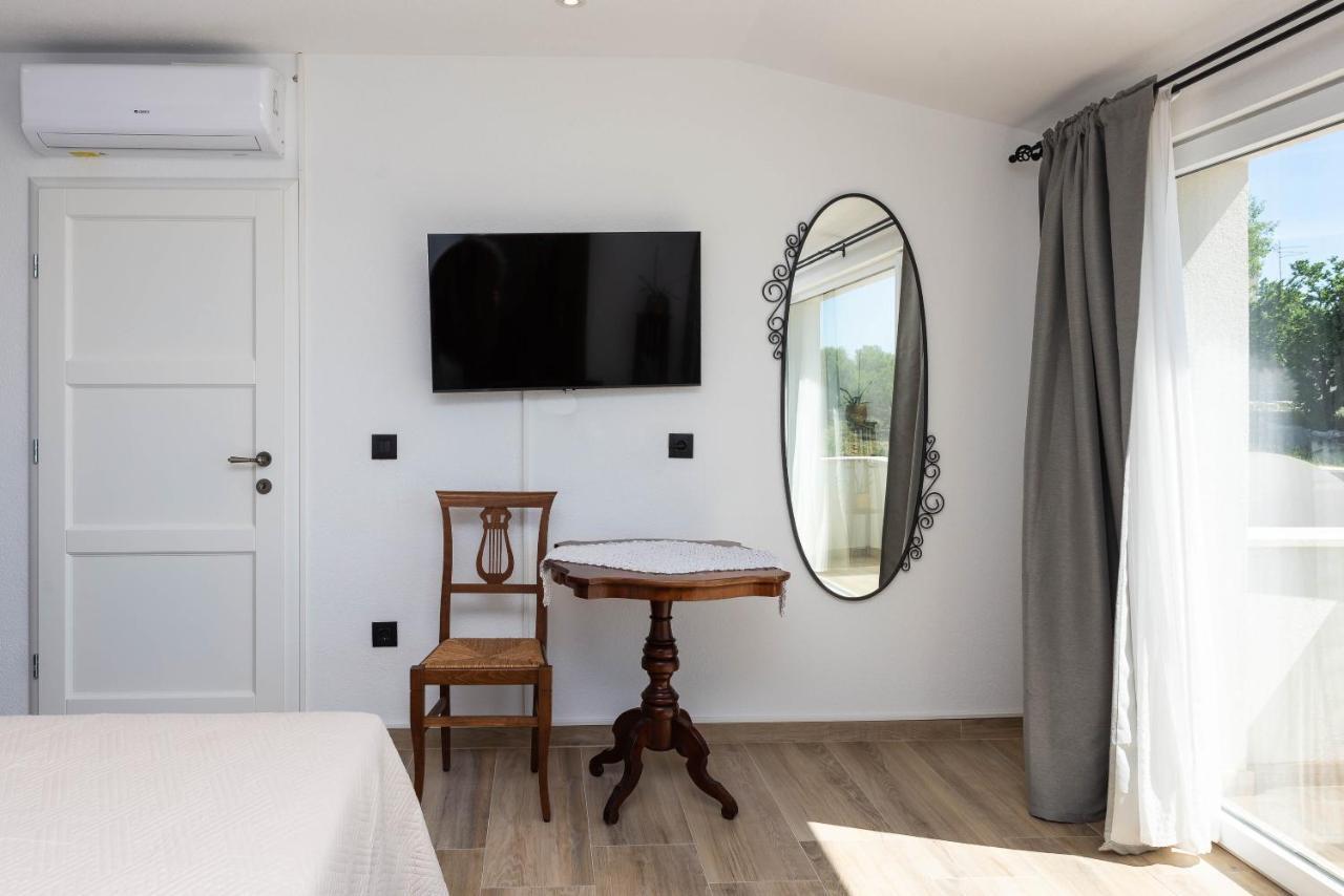 בנקובאץ Modern Rustic Villa Kate מראה חיצוני תמונה