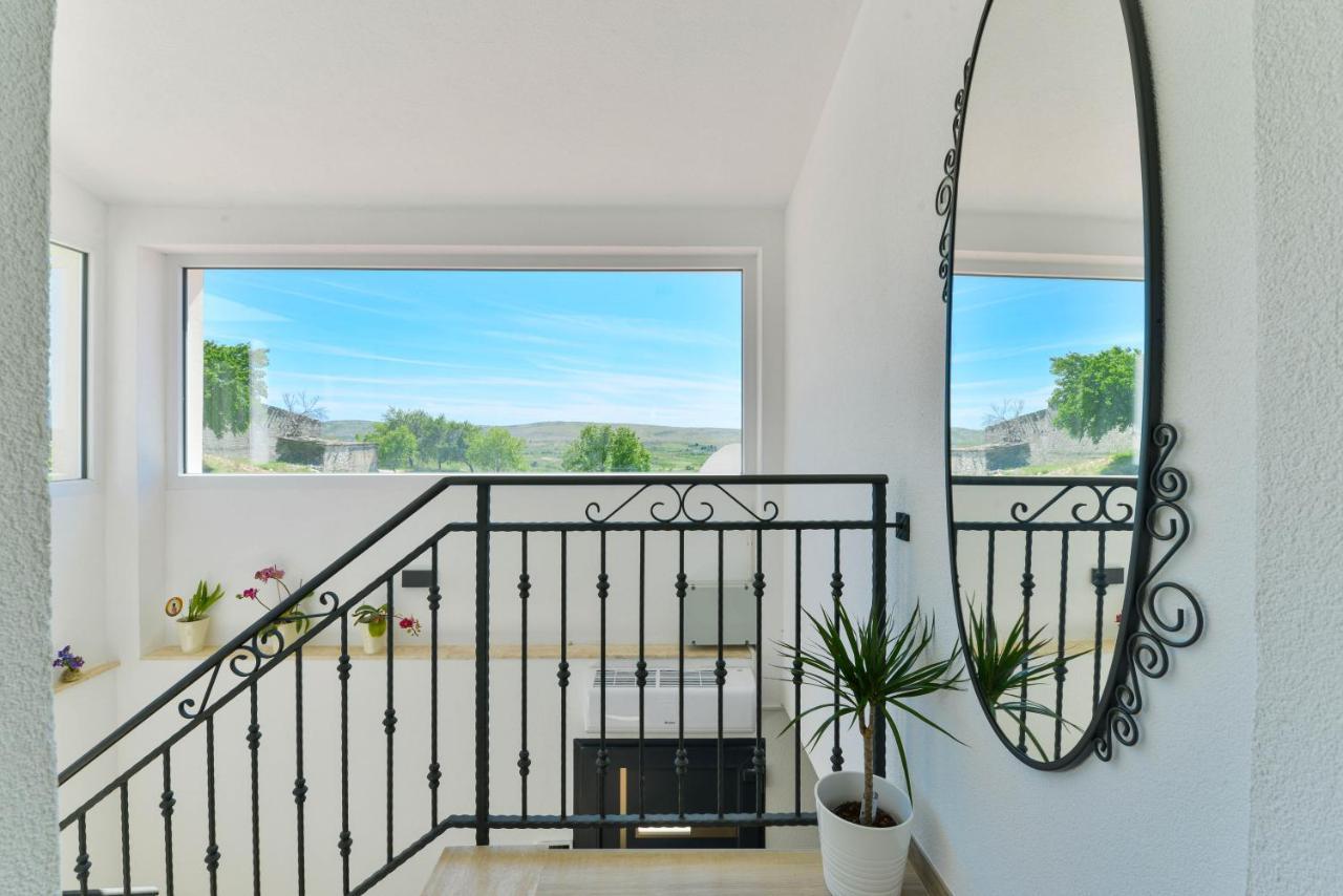 בנקובאץ Modern Rustic Villa Kate מראה חיצוני תמונה